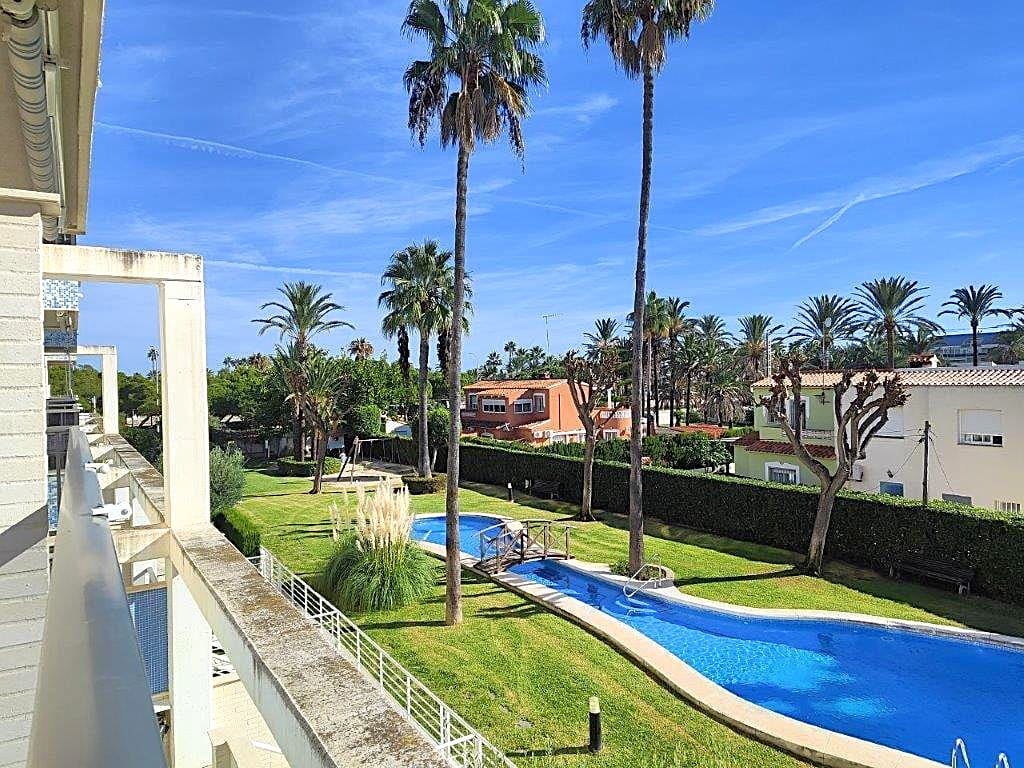 Apartamento de 2 habitaciones en Dénia en venta con piscina - 335.000 € (Ref: 9399820)