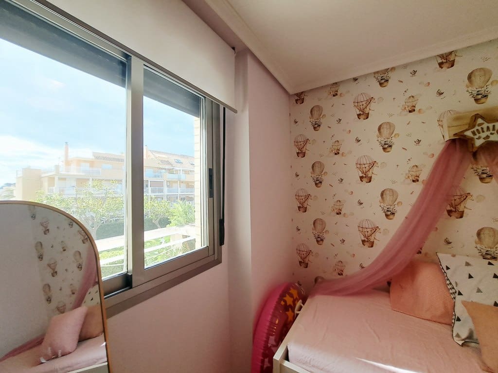 2 bedroom Apartment for sale in Denia with pool - € 295,000 (Ref: 9399820)