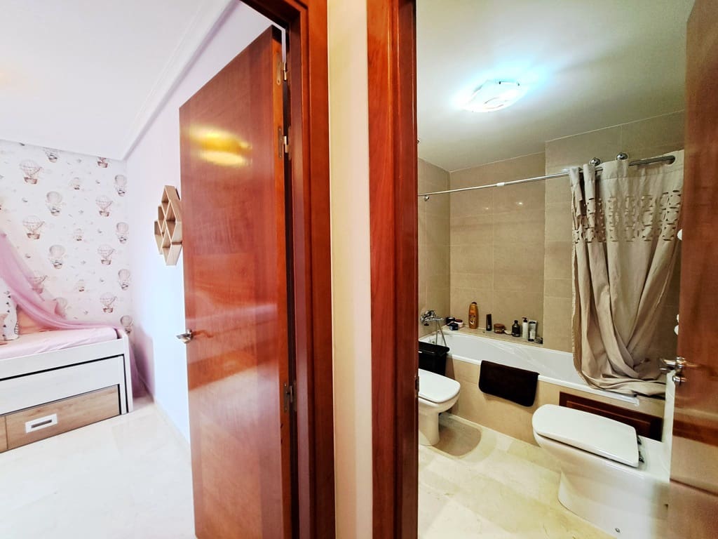 2 bedroom Apartment for sale in Denia with pool - € 295,000 (Ref: 9399820)