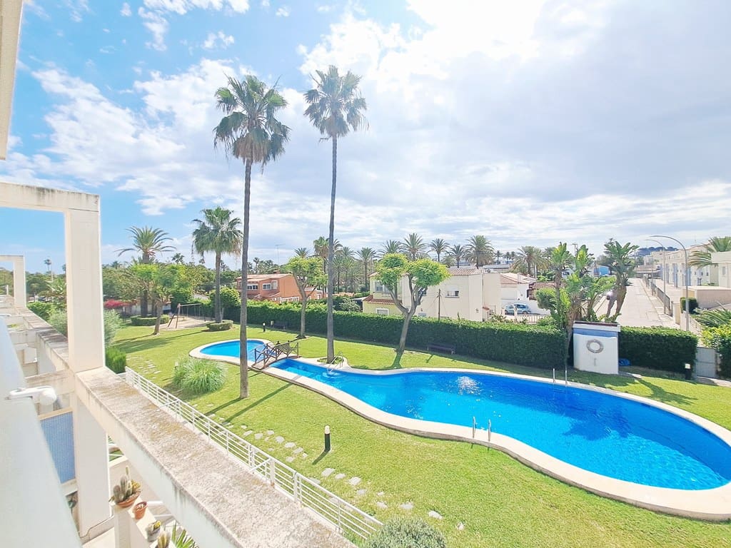 2 bedroom Apartment for sale in Denia with pool - € 295,000 (Ref: 9399820)