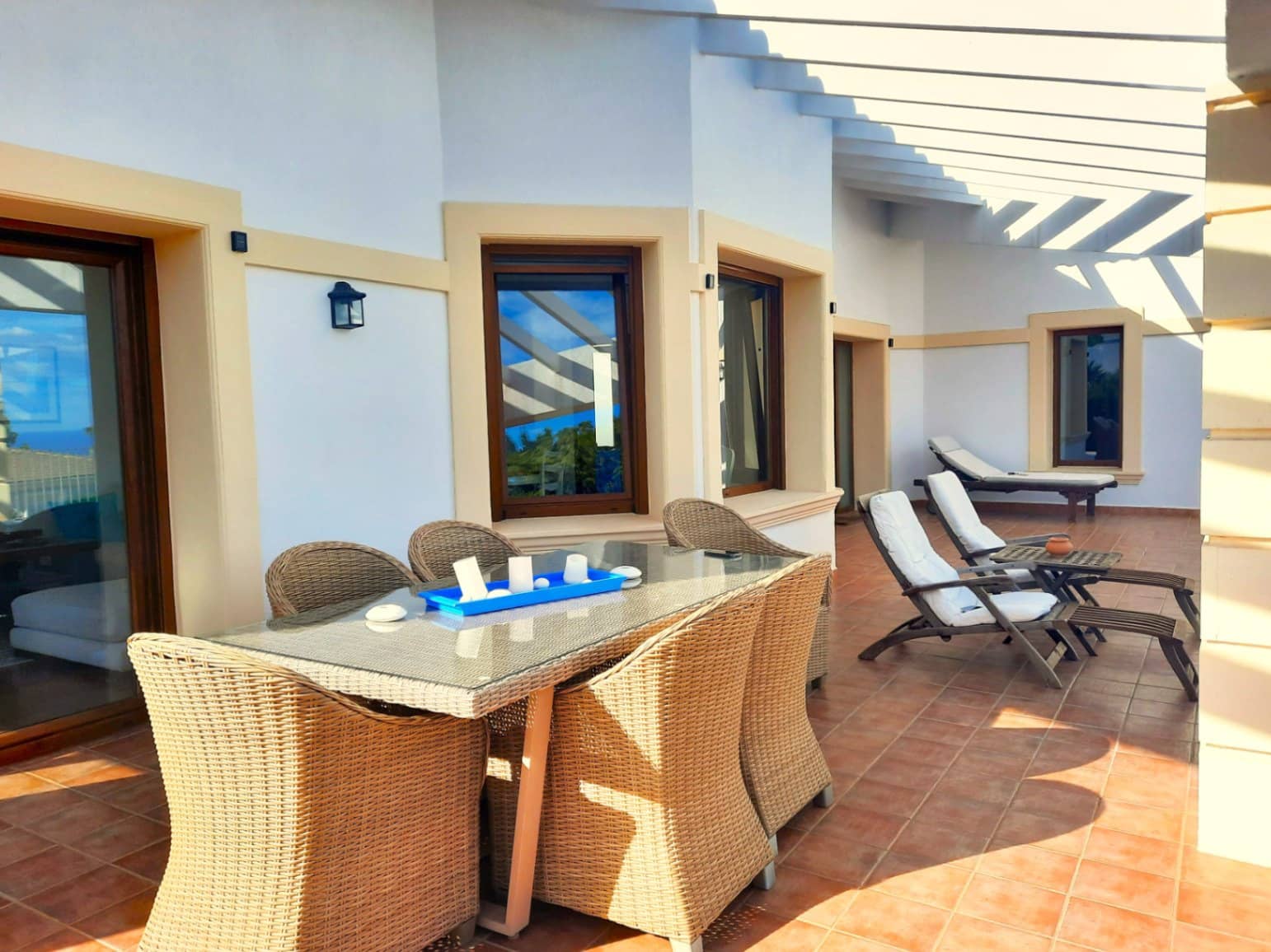 Chalet de 4 habitaciones en Dénia en venta con piscina garaje - 980.000 € (Ref: 9405895)