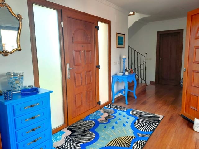 4 sypialnia Willa na sprzedaż w El Montgó, Dénia z basenem garażem - 980 000 € (Ref: 9405895)