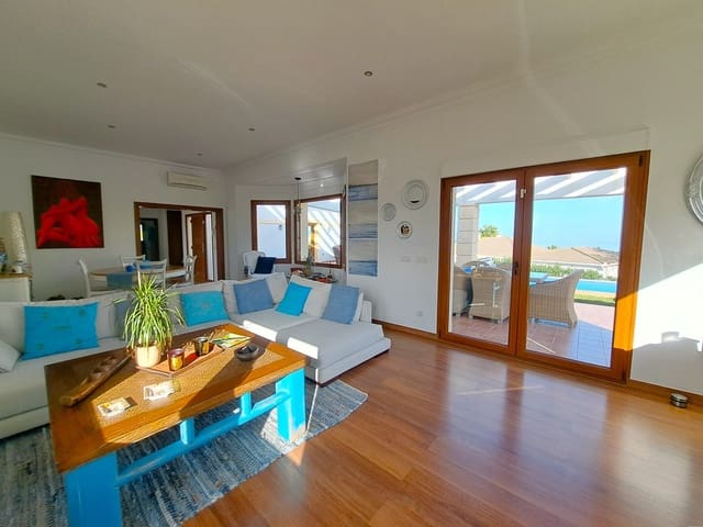 4 bedroom Villa for sale in El Montgó, Dénia with pool garage - € 980,000 (Ref: 9405895)