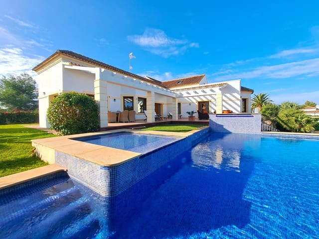4 bedroom Villa for sale in El Montgó, Dénia with pool garage - € 980,000 (Ref: 9405895)