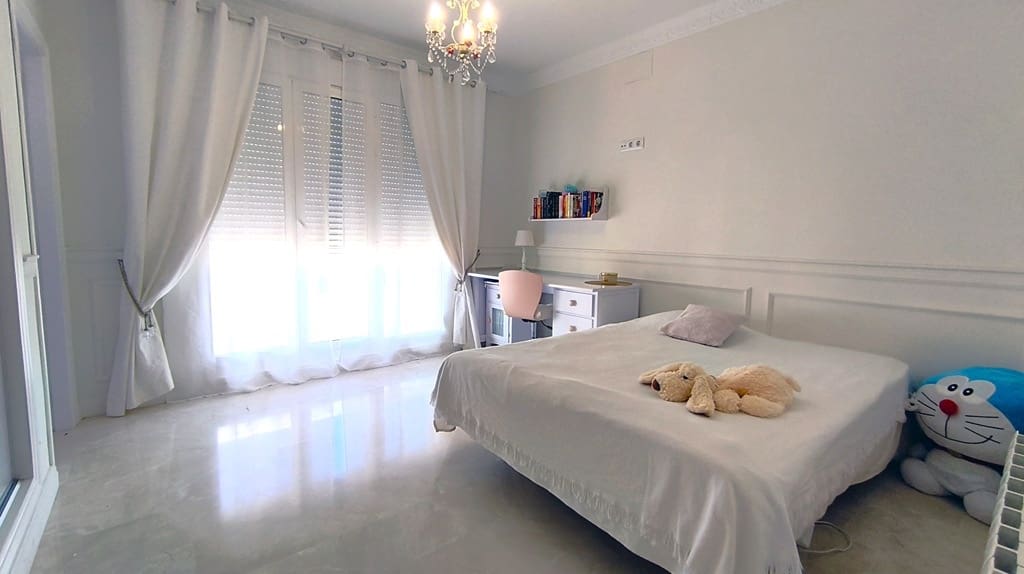 6 slaapkamer Villa te koop in La Sella met zwembad garage - € 1.400.000 (Ref: 9409936)