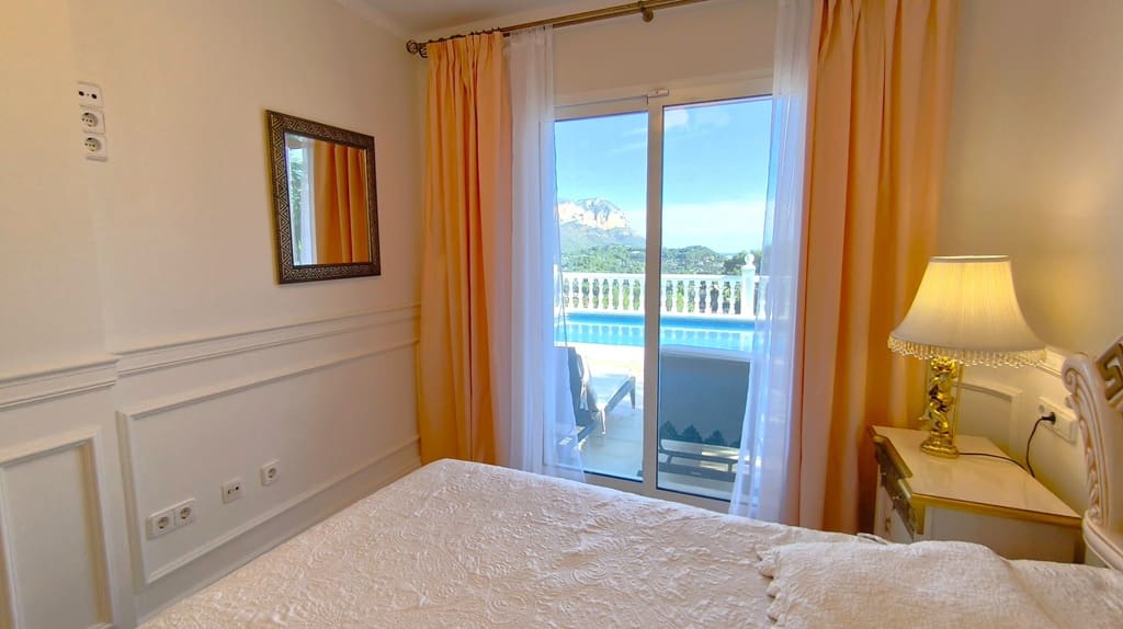 6 slaapkamer Villa te koop in La Sella met zwembad garage - € 1.400.000 (Ref: 9409936)