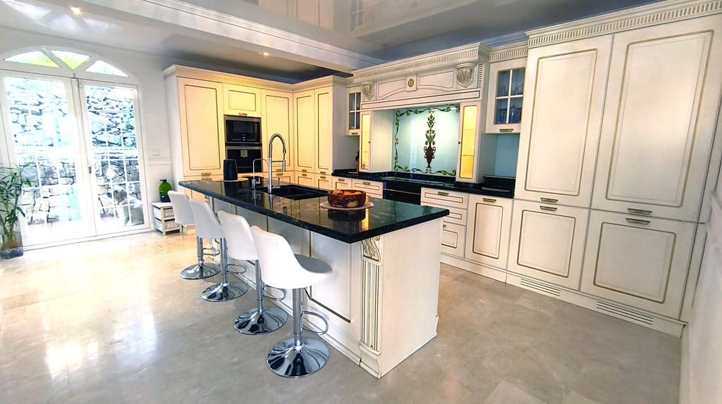 6 slaapkamer Villa te koop in La Sella met zwembad garage - € 1.400.000 (Ref: 9409936)