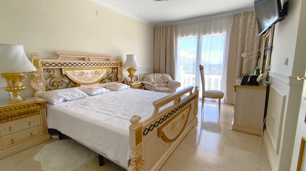 6 slaapkamer Villa te koop in La Sella met zwembad garage - € 1.400.000 (Ref: 9409936)