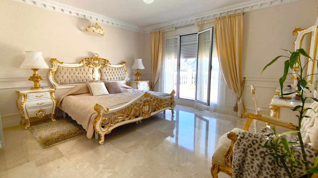 6 slaapkamer Villa te koop in La Sella met zwembad garage - € 1.400.000 (Ref: 9409936)