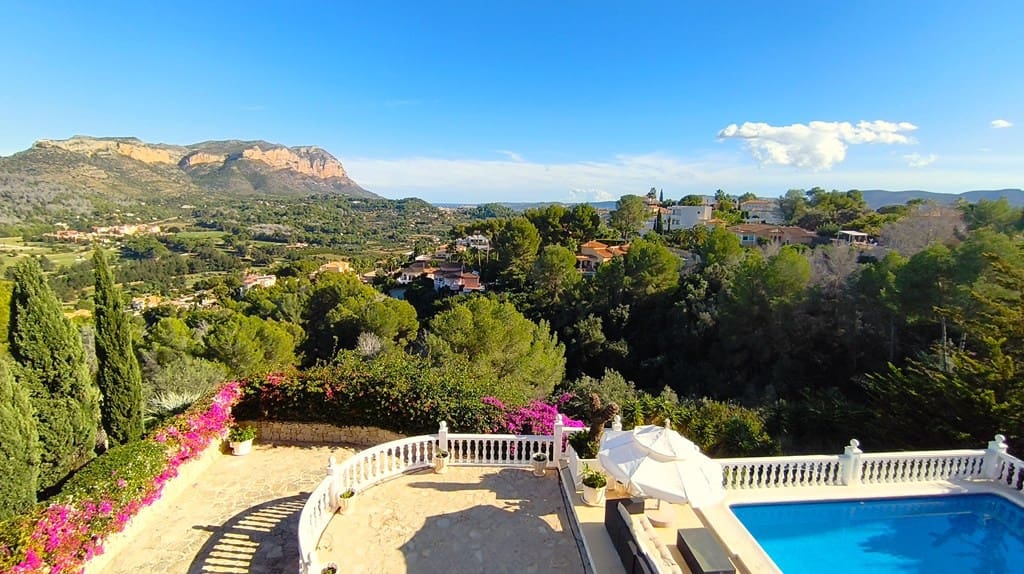 6 slaapkamer Villa te koop in La Sella met zwembad garage - € 1.400.000 (Ref: 9409936)