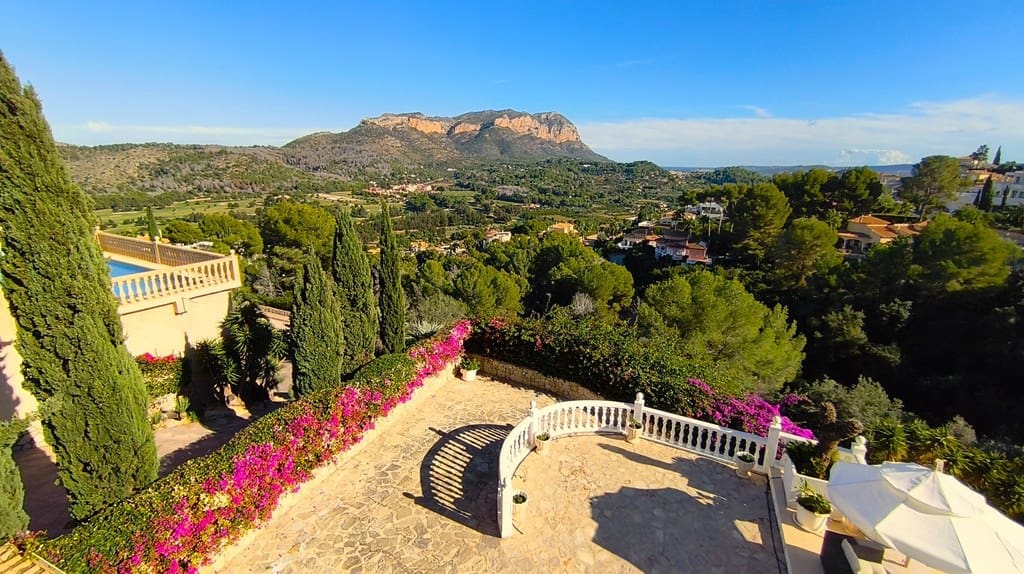 6 slaapkamer Villa te koop in La Sella met zwembad garage - € 1.400.000 (Ref: 9409936)