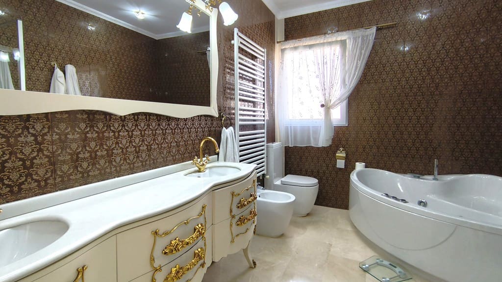 6 slaapkamer Villa te koop in La Sella met zwembad garage - € 1.400.000 (Ref: 9409936)