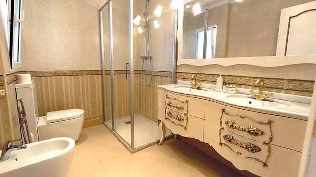 6 sypialnia Willa na sprzedaż w La Sella z basenem garażem - 1 400 000 € (Ref: 9409936)