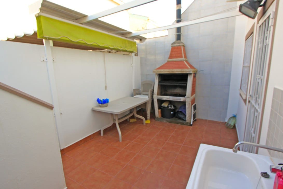 3 soveværelse Byhus til salg i Denia med swimmingpool garage - € 320.000 (Ref: 9410232)