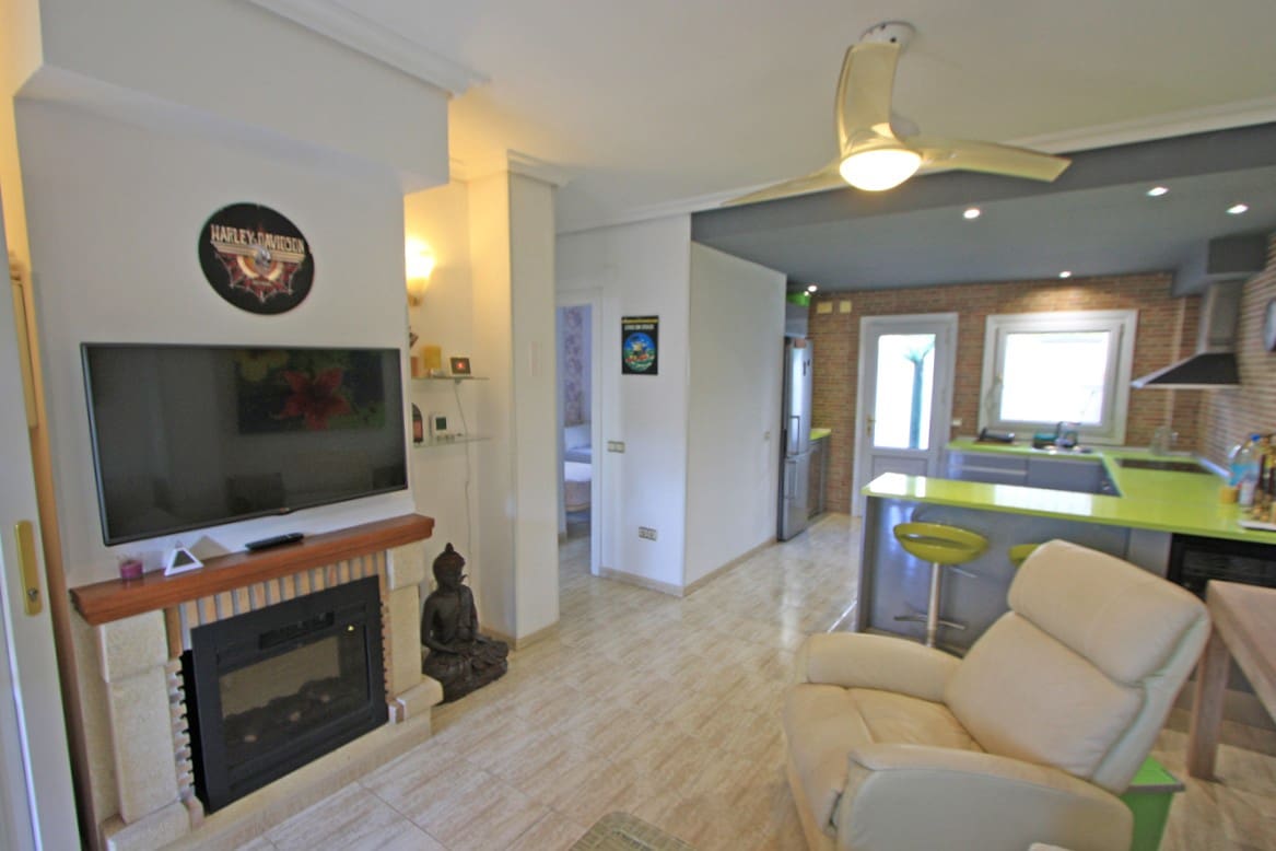 3 soveværelse Byhus til salg i Denia med swimmingpool garage - € 320.000 (Ref: 9410232)