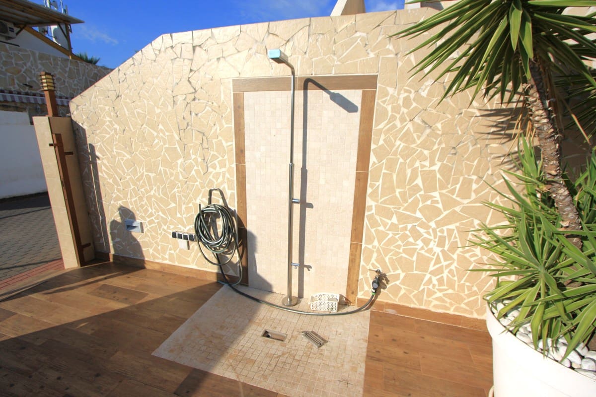 3 soveværelse Byhus til salg i Denia med swimmingpool garage - € 320.000 (Ref: 9410232)