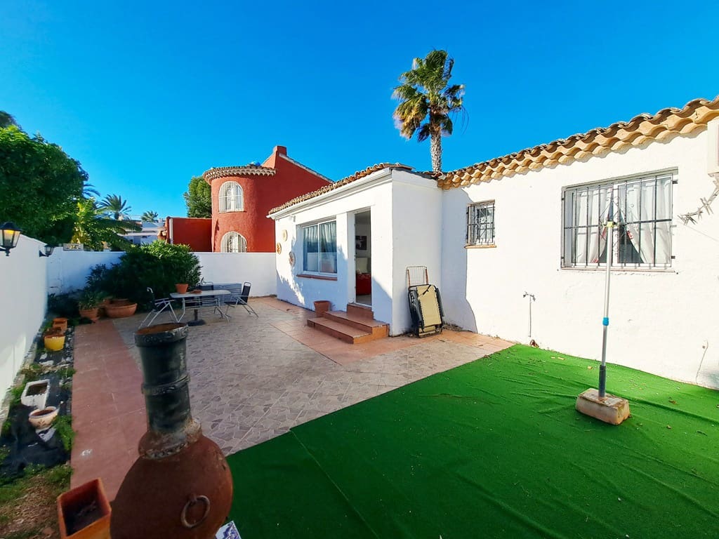 2 soveværelse Rækkehus til salg i Denia med garage - € 280.000 (Ref: 9415258)
