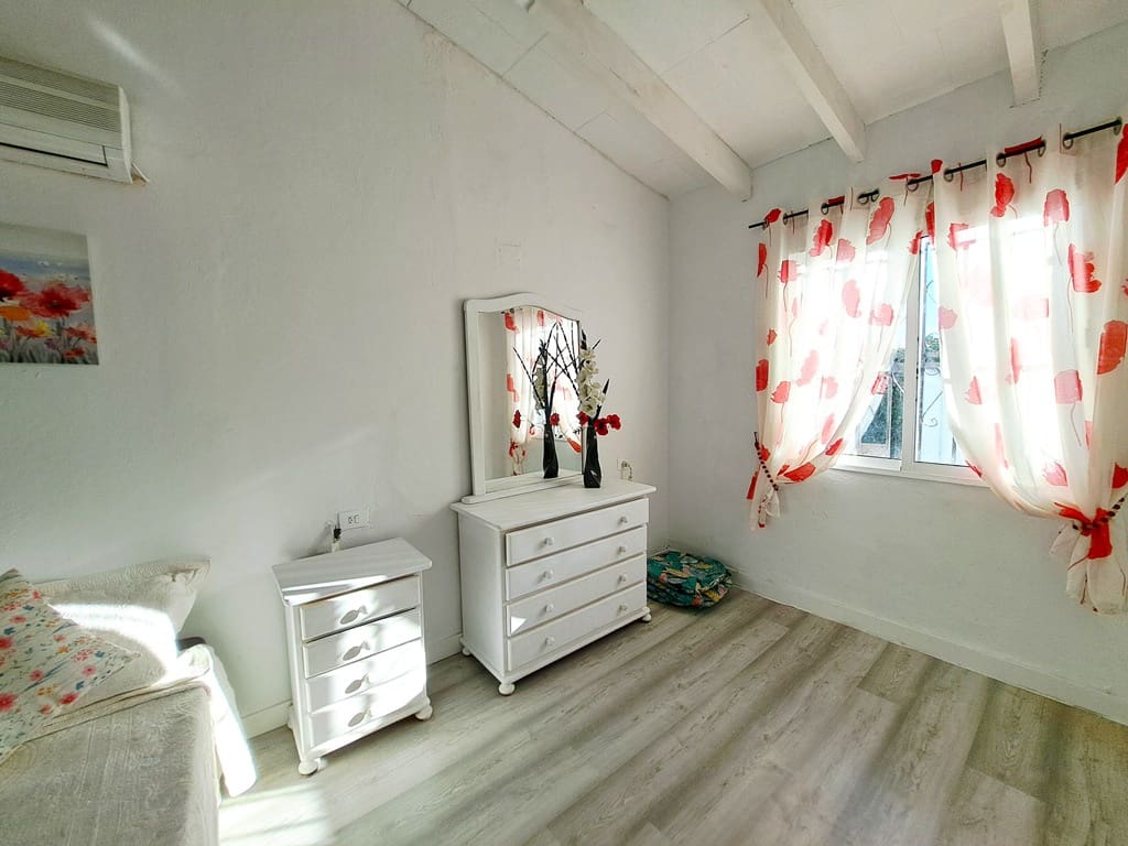 2 soveværelse Rækkehus til salg i Denia med garage - € 280.000 (Ref: 9415258)