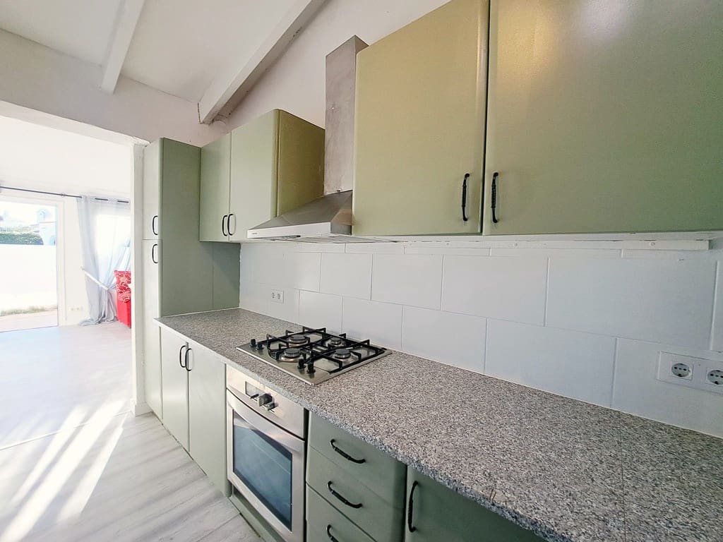 2 soveværelse Rækkehus til salg i Denia med garage - € 280.000 (Ref: 9415258)