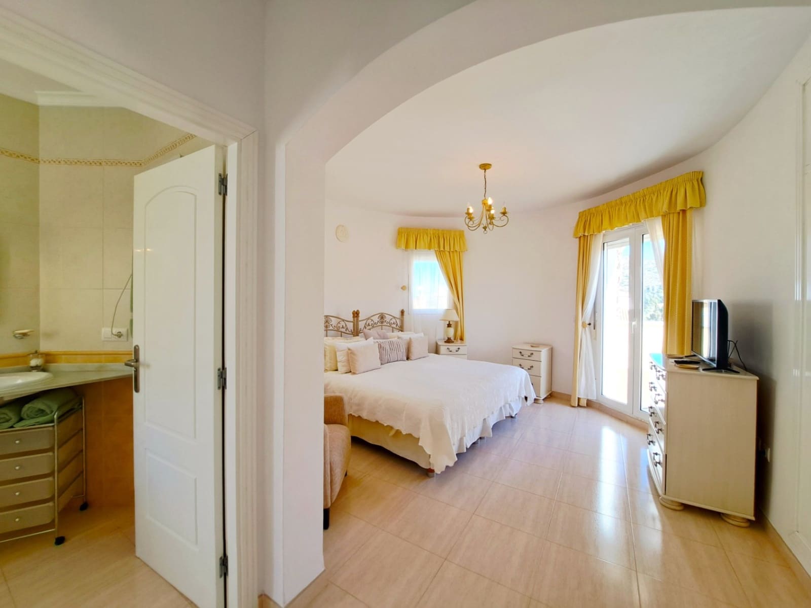 3 Zimmer Villa zu verkaufen in La Sella mit Pool Garage - 349.000 € (Ref: 9415361)