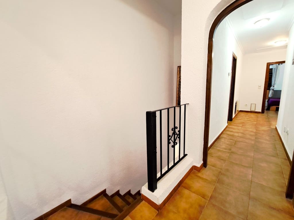 4 slaapkamer Villa te koop in La Sella met zwembad garage - € 750.000 (Ref: 9418972)