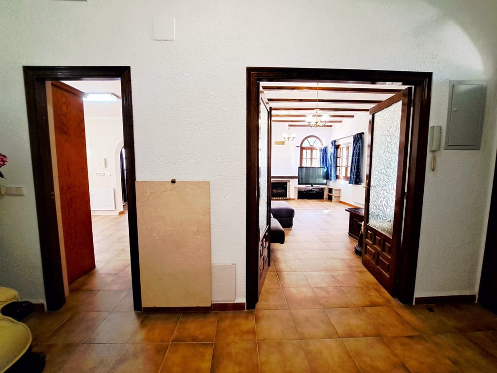 4 slaapkamer Villa te koop in La Sella met zwembad garage - € 750.000 (Ref: 9418972)