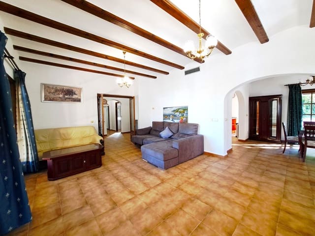 4 slaapkamer Villa te koop in La Sella met zwembad garage - € 750.000 (Ref: 9418972)