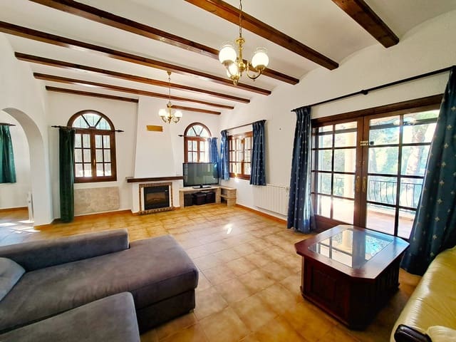 4 slaapkamer Villa te koop in La Sella met zwembad garage - € 750.000 (Ref: 9418972)