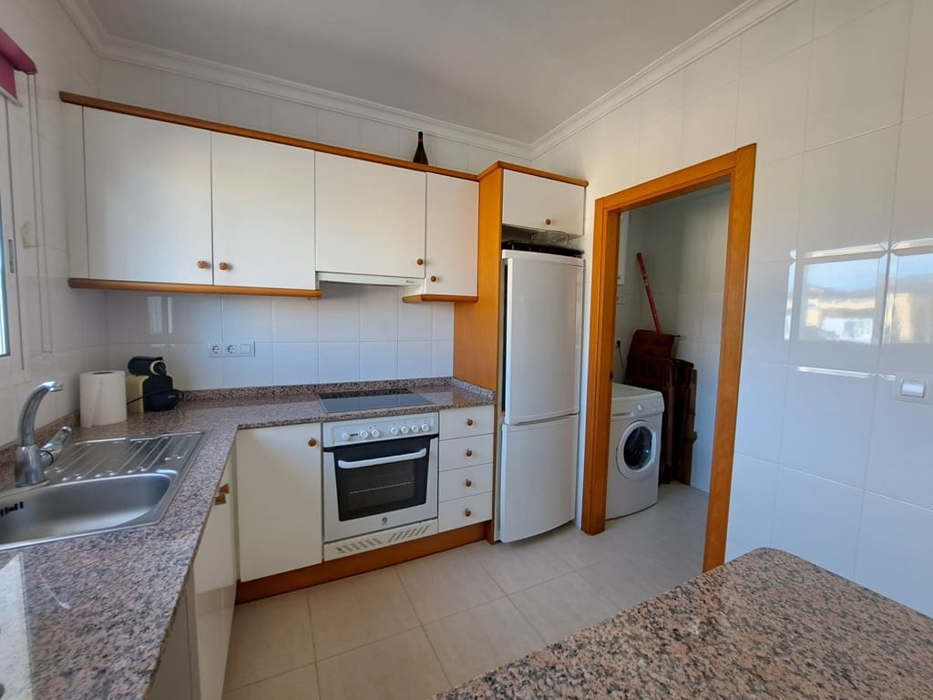 2 sovrum Lägenhet att hyra i Denia med pool - 800 € (Ref: 9480733)