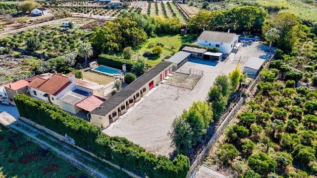 7 Zimmer Villa zu verkaufen in Dénia mit Pool Garage - 1.150.000 € (Ref: 9496591)