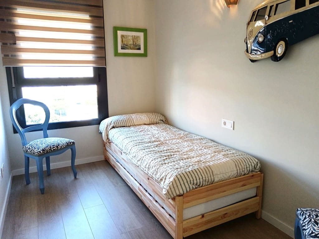 3 bedroom Apartment for sale in Denia with pool - € 453,000 (Ref: 9496695)