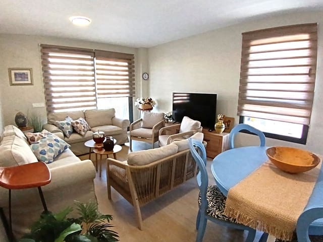 3 bedroom Apartment for sale in Dénia with pool - € 453,000 (Ref: 9496695)