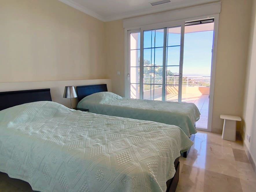 2 makuuhuone Kattohuoneisto myytävänä paikassa La Sella mukana uima-altaan 
autotalli - 525 000 € (Ref: 9525755)