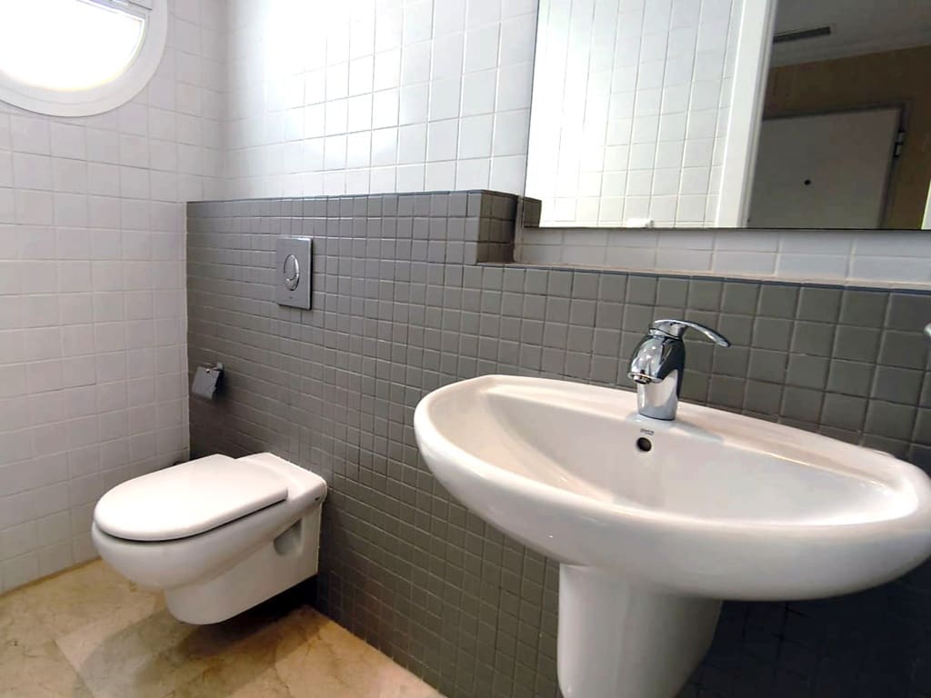 2 makuuhuone Kattohuoneisto myytävänä paikassa La Sella mukana uima-altaan 
autotalli - 525 000 € (Ref: 9525755)