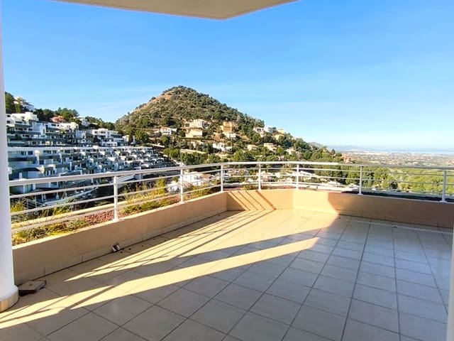 2 makuuhuone Kattohuoneisto myytävänä paikassa La Sella mukana uima-altaan 
autotalli - 525 000 € (Ref: 9525755)