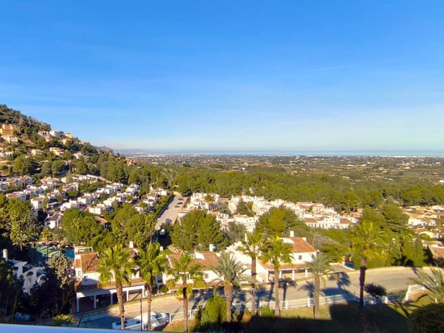 2 makuuhuone Kattohuoneisto myytävänä paikassa La Sella mukana uima-altaan 
autotalli - 525 000 € (Ref: 9525755)