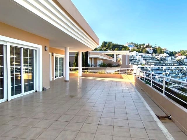 2 makuuhuone Kattohuoneisto myytävänä paikassa La Sella mukana uima-altaan 
autotalli - 525 000 € (Ref: 9525755)