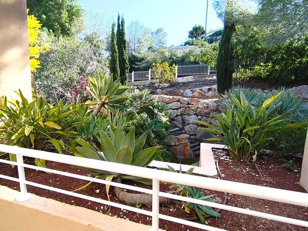 2 makuuhuone Kattohuoneisto myytävänä paikassa La Sella mukana uima-altaan 
autotalli - 525 000 € (Ref: 9525755)