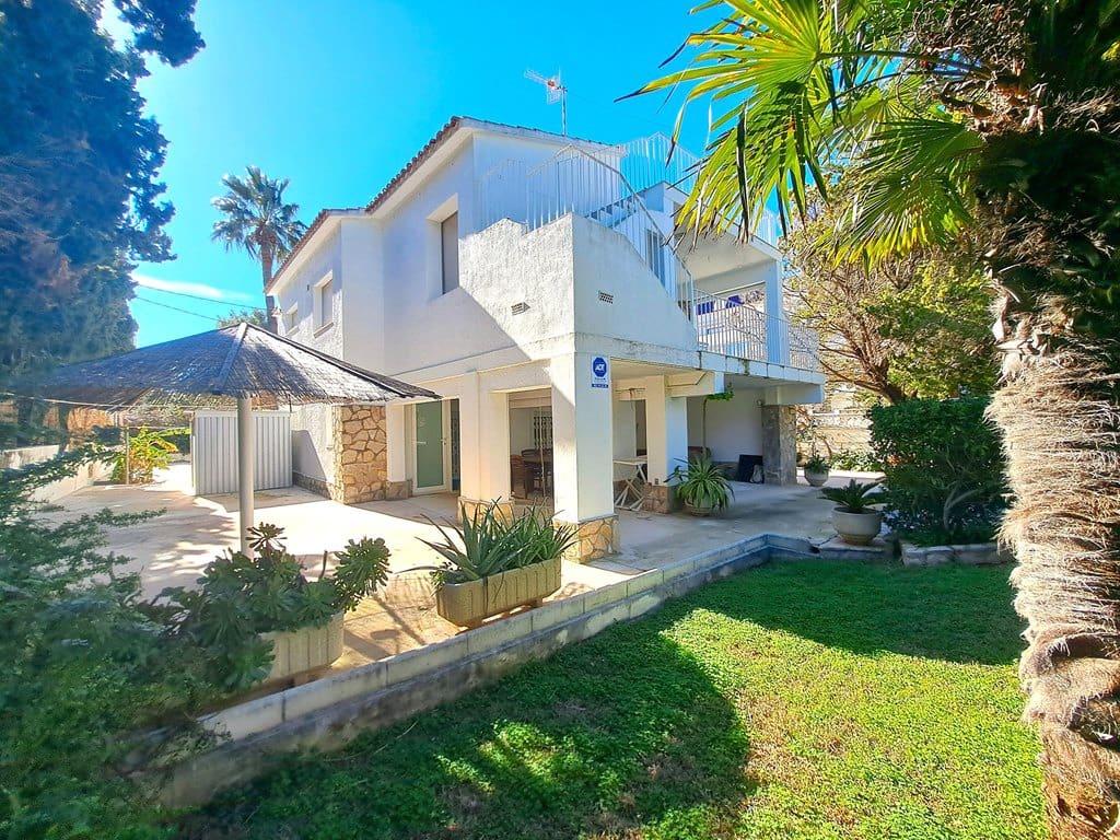 5 soverom Villa til salgs i Denia med svømmebasseng garasje - € 930 000 (Ref: 9537795)