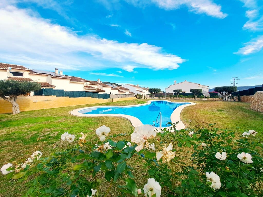 2 Zimmer Haus zu verkaufen in Benitachell / Benitatxell mit Pool Garage - 320.000 € (Ref: 9557363)