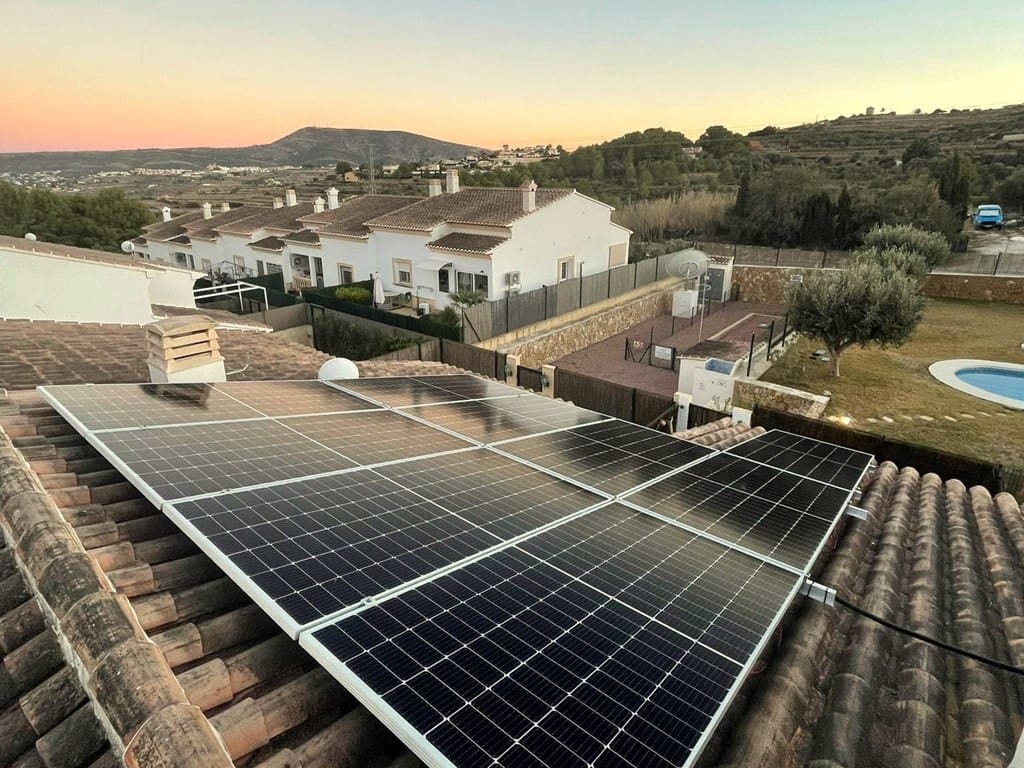 2 Zimmer Haus zu verkaufen in Benitachell / Benitatxell mit Pool Garage - 320.000 € (Ref: 9557363)