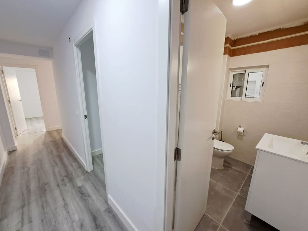 Apartamento de 4 habitaciones en Dénia en venta - 245.000 € (Ref: 9566741)