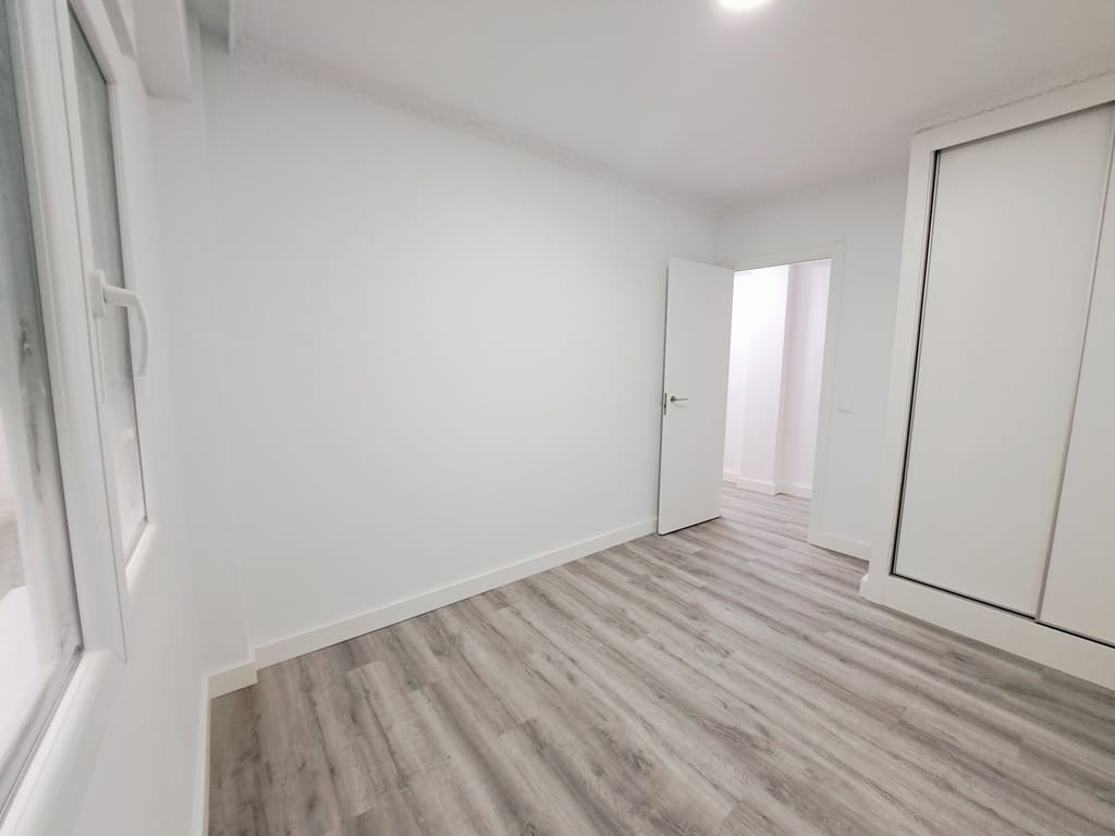 Apartamento de 4 habitaciones en Dénia en venta - 245.000 € (Ref: 9566741)