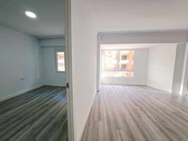 4 slaapkamer Appartement te koop in Dénia - € 245.000 (Ref: 9566741)