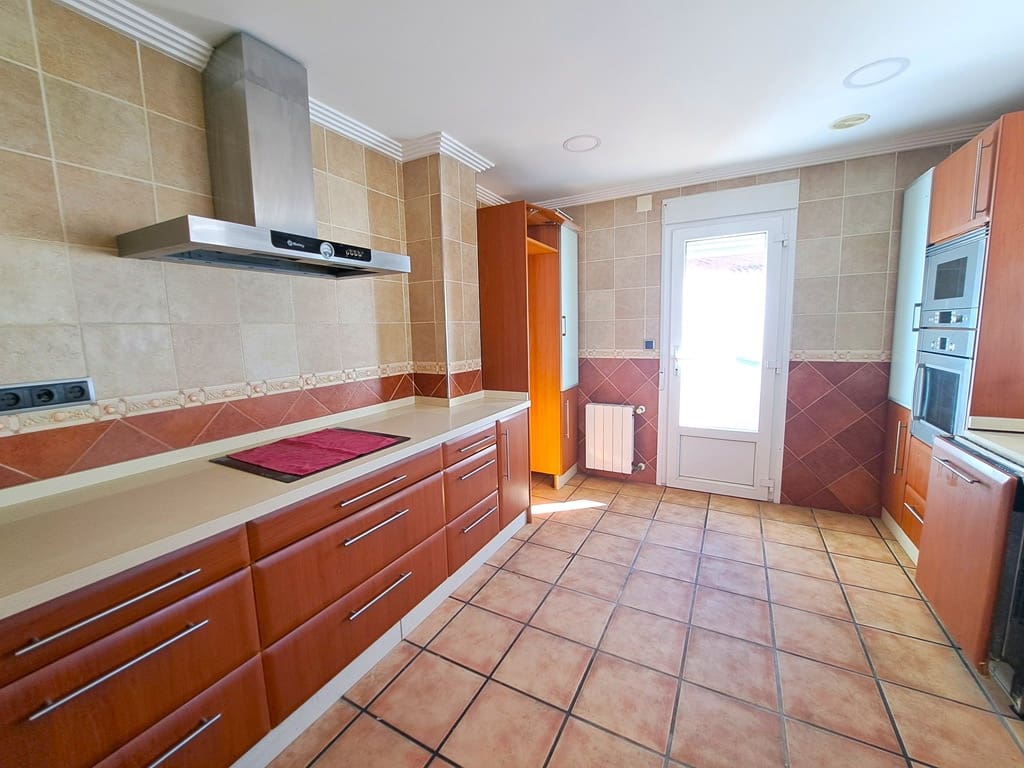 4 soverom Villa til salgs i Denia med svømmebasseng garasje - € 690 000 (Ref: 9611810)