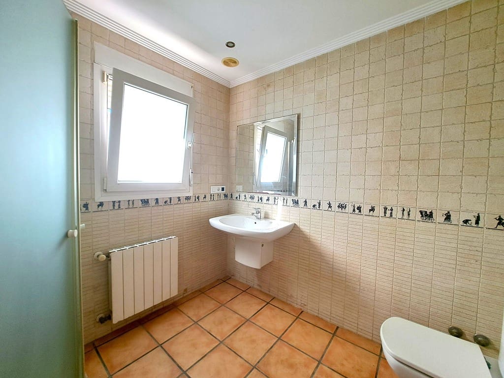 4 soverom Villa til salgs i Denia med svømmebasseng garasje - € 690 000 (Ref: 9611810)