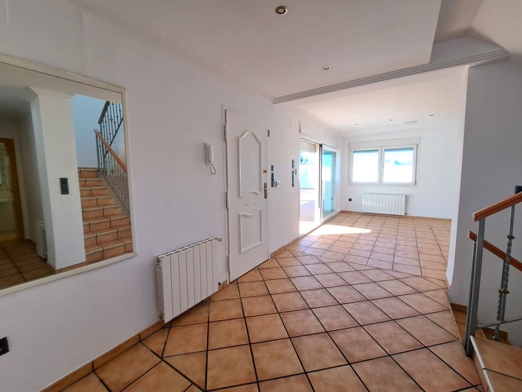 4 soverom Villa til salgs i Denia med svømmebasseng garasje - € 690 000 (Ref: 9611810)