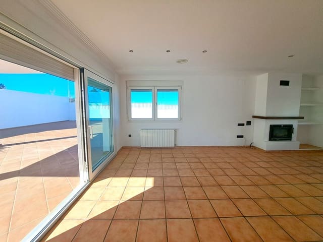 4 Zimmer Villa zu verkaufen in Dénia mit Pool Garage - 690.000 € (Ref: 9611810)