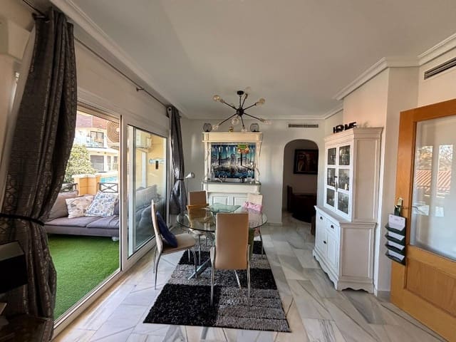 2 bedroom Apartment for sale in Dénia with pool garage - € 285,000 (Ref: 9622053)