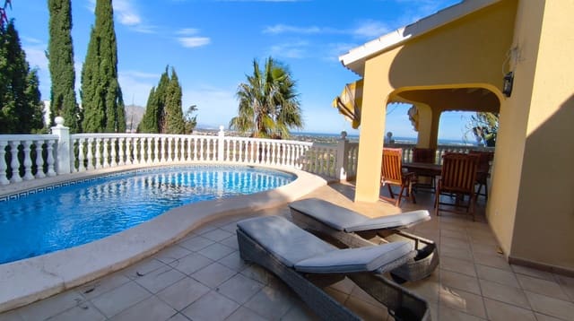 3 Zimmer Villa zu verkaufen in La Sella mit Pool Garage - 675.000 € (Ref: 9631439)